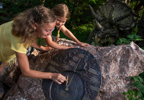 Urzeit beim Berg der Dinosaurier