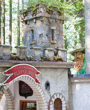 Blick auf den Parkeingang